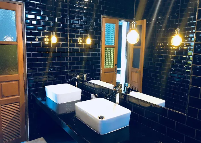 Stylish Pool Villa - 10 Mins Walk To The Beach Ko Lanta